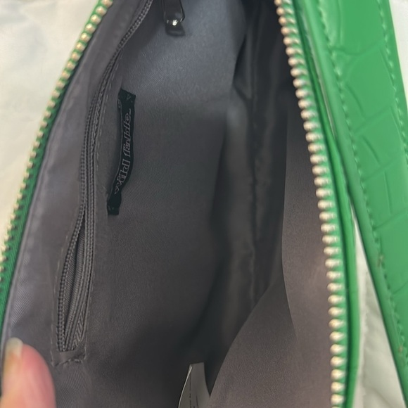 Wild Fable Green Crocodile Shoulder Bag - Picture 5 of 9